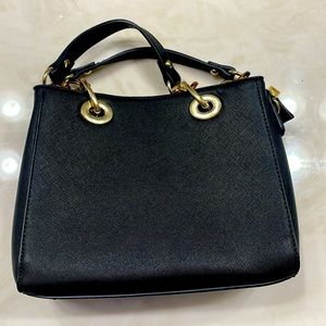 NWOT black purse 👜